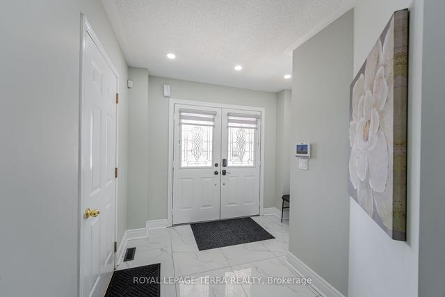29 Heartview Rd, House attached with 3 bedrooms, 3 bathrooms and 3 parking in Brampton ON | Image 34