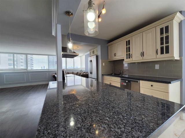 1606 - 80 Antibes Dr, Condo with 3 bedrooms, 2 bathrooms and 1 parking in Toronto ON | Image 6