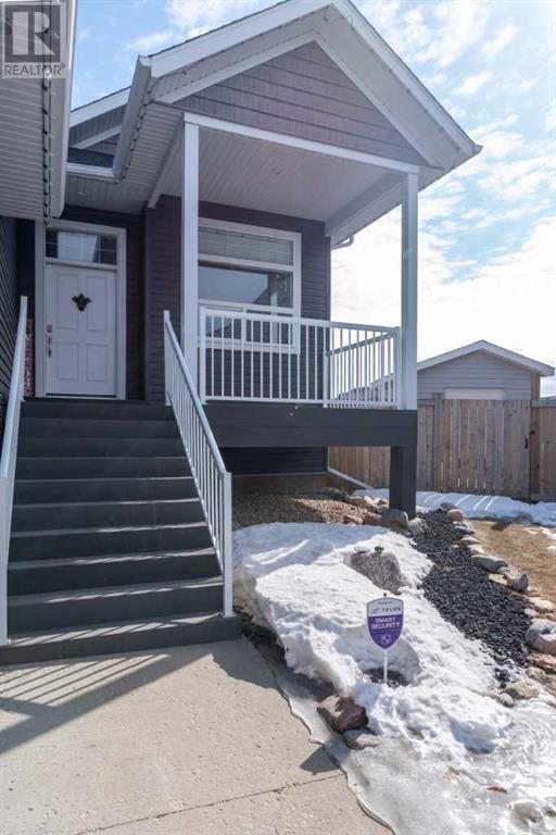 7303 - 37 Streetclose, House detached with 3 bedrooms, 2 bathrooms and 629 parking in Lloydminster (Part) AB | Image 44