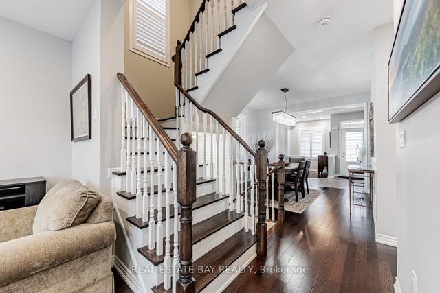 46 Faust Rdge, House detached with 4 bedrooms, 3 bathrooms and 3 parking in Vaughan ON | Image 35