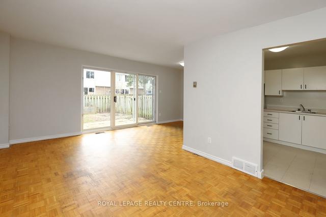171 - 17 Old Pine Tr, Townhouse with 2 bedrooms, 1 bathrooms and 1 parking in St. Catharines ON | Image 25