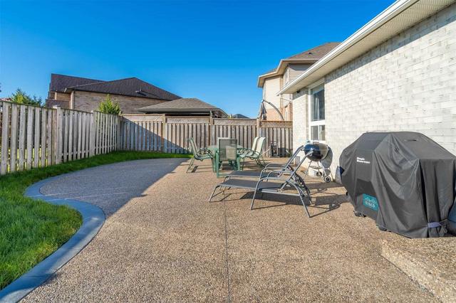 186 Locheed Dr, House detached with 3 bedrooms, 3 bathrooms and 6 parking in Hamilton ON | Image 21