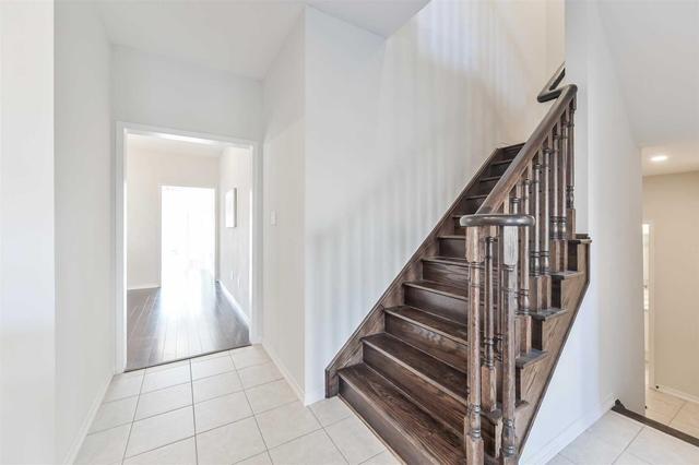 71 Turnerbury Ave, House detached with 5 bedrooms, 4 bathrooms and 6 parking in Ajax ON | Image 24