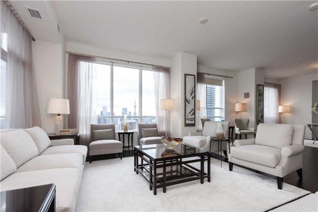 Lph3401 - 21 Balmuto St, Condo with 3 bedrooms, 4 bathrooms and 4 parking in Toronto ON | Image 5