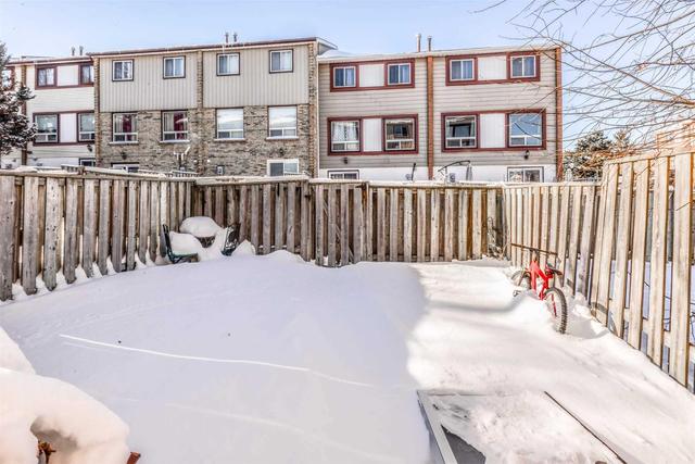 20 Moregate Cres, Townhouse with 3 bedrooms, 2 bathrooms and 1 parking in Brampton ON | Image 20