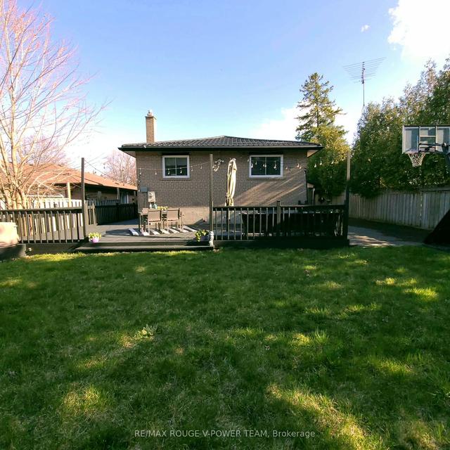 36 Portico Dr, House detached with 3 bedrooms, 2 bathrooms and 5 parking in Toronto ON | Image 30