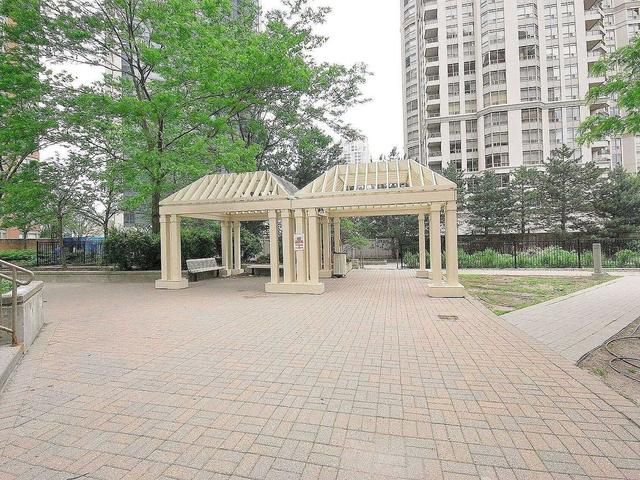 2006 - 335 Webb Dr, Condo with 2 bedrooms, 2 bathrooms and 1 parking in Mississauga ON | Image 24