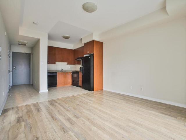 309 - 3075 Thomas St, Condo with 1 bedrooms, 1 bathrooms and 1 parking in Mississauga ON | Image 2