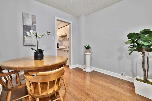 44 - 2272 Mowat Ave, Townhouse with 3 bedrooms, 3 bathrooms and 2 parking in Oakville ON | Image 2