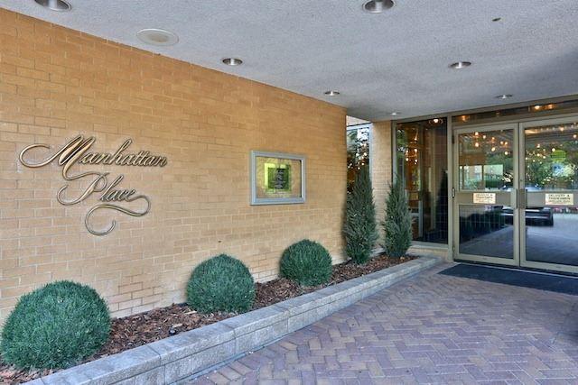 405 - 131 Beecroft Rd, Condo with 2 bedrooms, 2 bathrooms and 2 parking in Toronto ON | Image 2