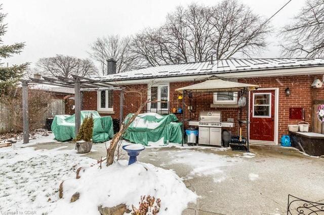 10 Sumac Place, House detached with 3 bedrooms, 1 bathrooms and 4 parking in Guelph ON | Image 29