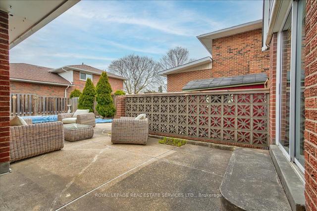 23 Morgandale Cres, House detached with 5 bedrooms, 3 bathrooms and 4 parking in Toronto ON | Image 19