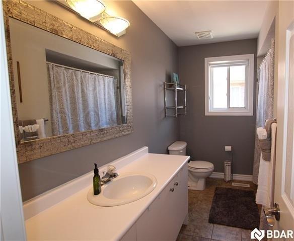 79 Russell Hill Dr, House detached with 3 bedrooms, 4 bathrooms and 3 parking in Barrie ON | Image 14