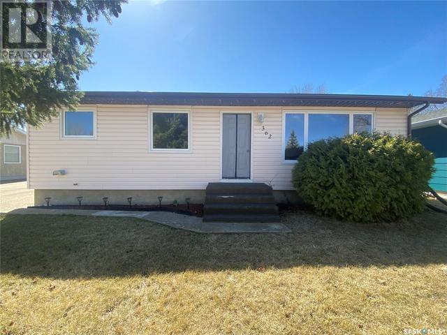 362 Powell Crescent, House detached with 3 bedrooms, 2 bathrooms and null parking in Swift Current SK | Image 1