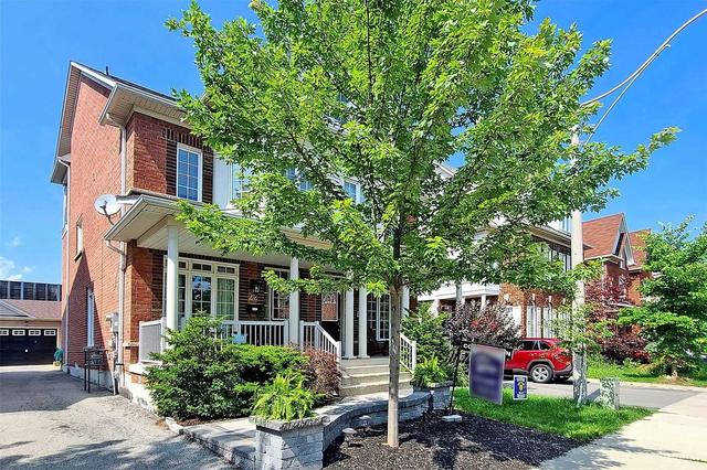22 Enroutes St, House semidetached with 3 bedrooms, 3 bathrooms and 3 parking in Toronto ON | Image 1