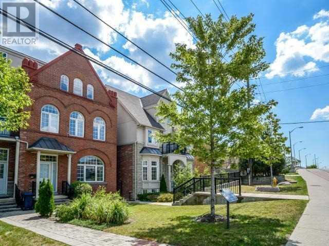 523c Royal York Rd, House attached with 3 bedrooms, 4 bathrooms and 2 parking in Toronto ON | Image 2