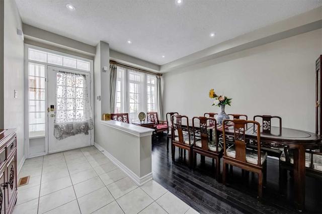 29 Rizal Ave, House semidetached with 3 bedrooms, 3 bathrooms and 3 parking in Markham ON | Image 16