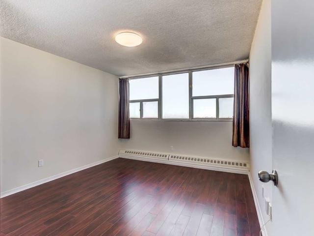 1605 - 4091 Sheppard Ave E, Condo with 3 bedrooms, 2 bathrooms and 1 parking in Toronto ON | Image 5