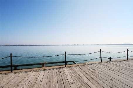 3506 - 65 Harbour Sq, Condo with 2 bedrooms, 2 bathrooms and 1 parking in Toronto ON | Image 5
