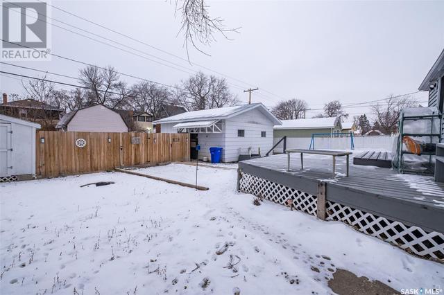 328 23rd Street E, House detached with 3 bedrooms, 2 bathrooms and null parking in Prince Albert SK | Image 29