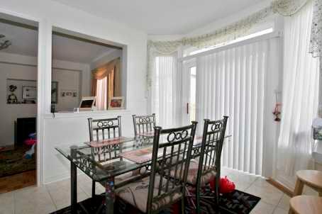 8 Nomad Cres, House detached with 4 bedrooms, 3 bathrooms and 4 parking in Brampton ON | Image 5