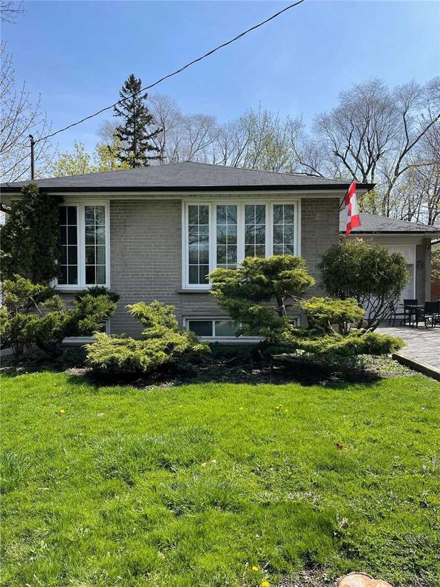 120 Sabrina Dr, House detached with 3 bedrooms, 2 bathrooms and 4 parking in Toronto ON | Image 4