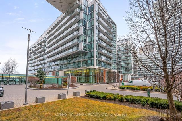 1301 - 39 Queens Quay E, Condo with 2 bedrooms, 3 bathrooms and 2 parking in Toronto ON | Image 12