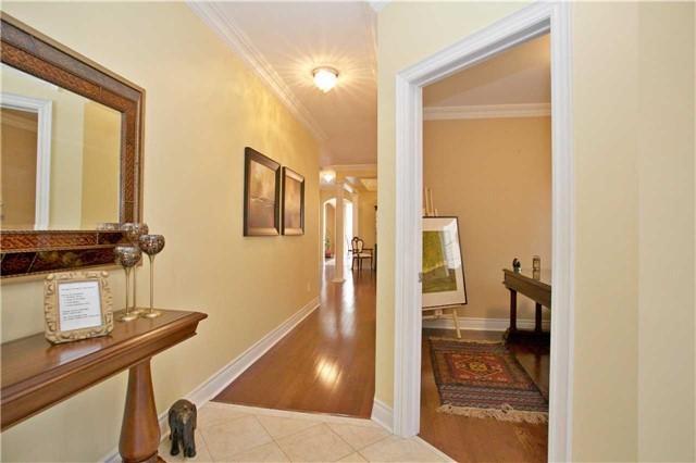 61 Dimarino Dr, House detached with 4 bedrooms, 5 bathrooms and 4 parking in Vaughan ON | Image 3