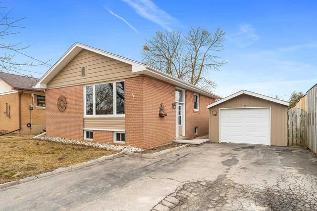125 Prince Charles Dr, House detached with 3 bedrooms, 2 bathrooms and 5 parking in Halton Hills ON | Image 12