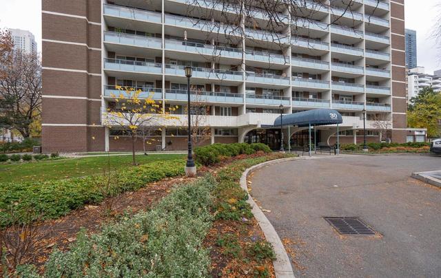 1809 - 30 Gloucester St, Condo with 1 bedrooms, 1 bathrooms and 1 parking in Toronto ON | Image 12