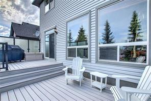 8 Weston Place Sw, House detached with 3 bedrooms, 2 bathrooms and 4 parking in Calgary AB | Image 38