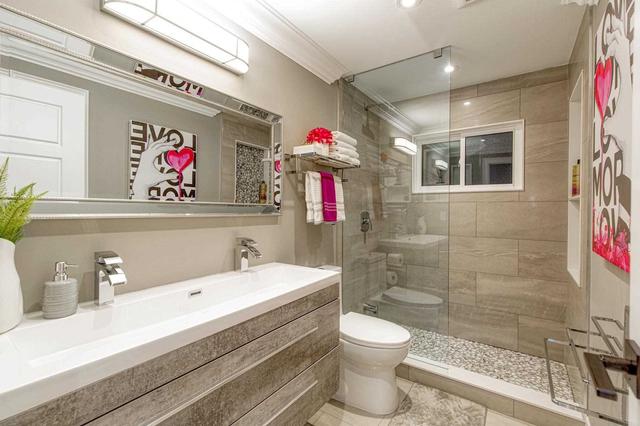 1072 Homeric Dr, House detached with 4 bedrooms, 4 bathrooms and 4 parking in Mississauga ON | Image 14