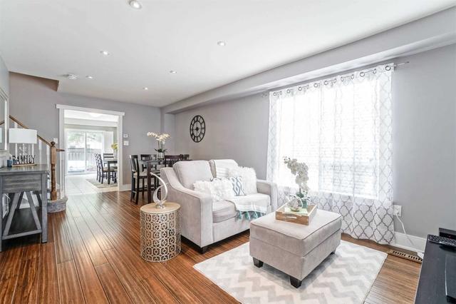 85 Viceroy Cres, House attached with 4 bedrooms, 4 bathrooms and 3 parking in Brampton ON | Image 38