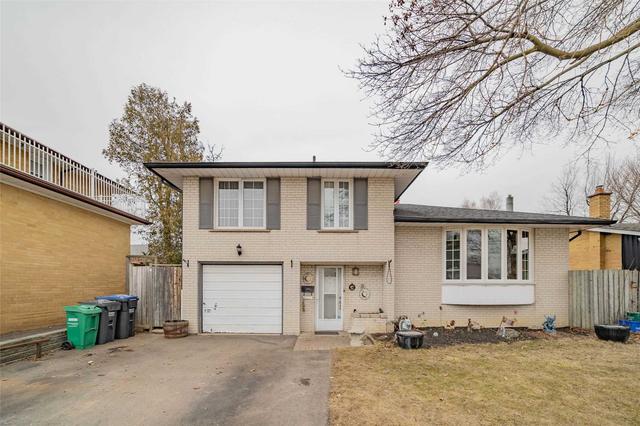 30 Flowertown Ave, House detached with 3 bedrooms, 2 bathrooms and 5 parking in Brampton ON | Image 12