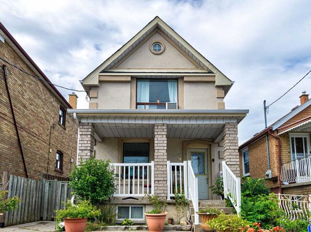 38 Eversfield Rd, House detached with 2 bedrooms, 3 bathrooms and 1 parking in Toronto ON | Image 12