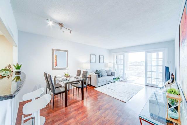803 - 725 King St W, Condo with 2 bedrooms, 1 bathrooms and 1 parking in Toronto ON | Image 27
