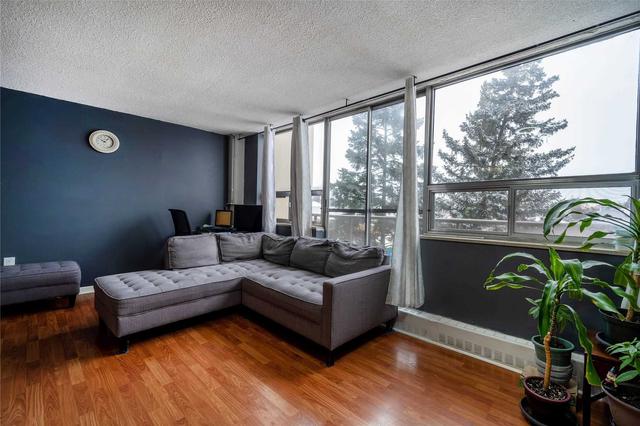 205 - 1050 Stainton Dr, Condo with 3 bedrooms, 2 bathrooms and 1 parking in Mississauga ON | Image 17