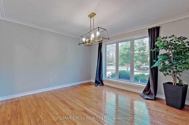 26 Ryan Cres, House detached with 5 bedrooms, 5 bathrooms and 10 parking in Markham ON | Image 38