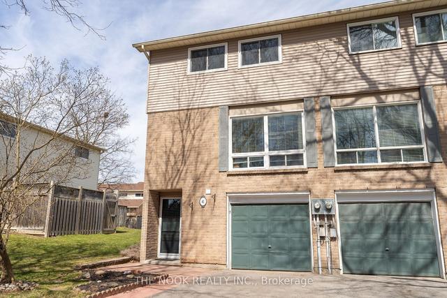 41 - 1133 Ritson Rd N, Townhouse with 3 bedrooms, 2 bathrooms and 3 parking in Oshawa ON | Image 12