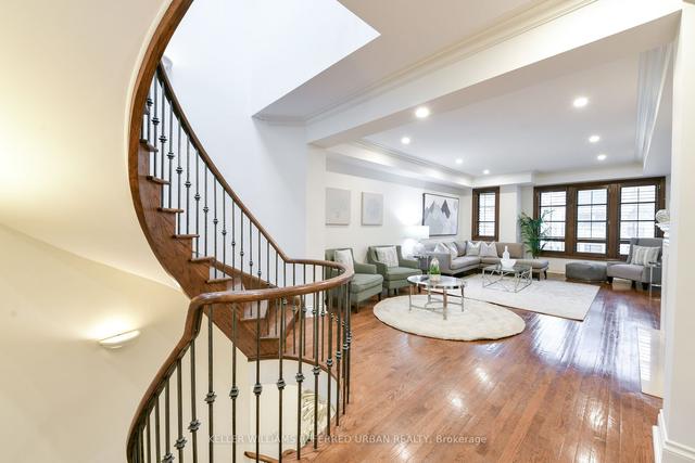 7 Balmoral Ave, House semidetached with 3 bedrooms, 4 bathrooms and 2 parking in Toronto ON | Image 2