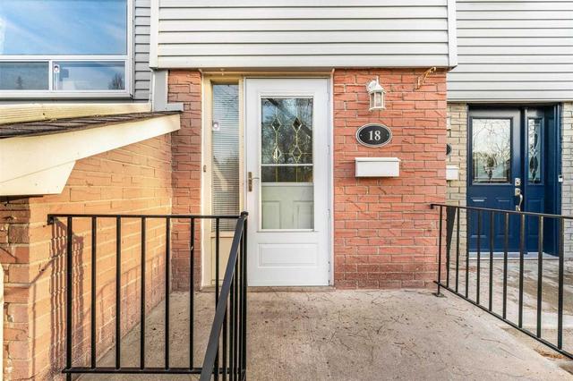 18 - 1055 Shawnmarr Rd, Townhouse with 3 bedrooms, 2 bathrooms and 3 parking in Mississauga ON | Image 12
