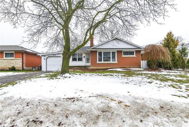 8678 Champlain Dr, House detached with 3 bedrooms, 2 bathrooms and 3 parking in Niagara Falls ON | Image 23