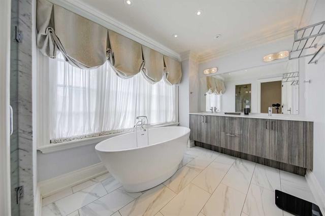 63 Alexandra Wood, House detached with 7 bedrooms, 7 bathrooms and 5 parking in Toronto ON | Image 7