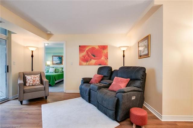 2330 - 3888 Duke Of York Boulevard, House attached with 2 bedrooms, 2 bathrooms and 2 parking in Mississauga ON | Image 25