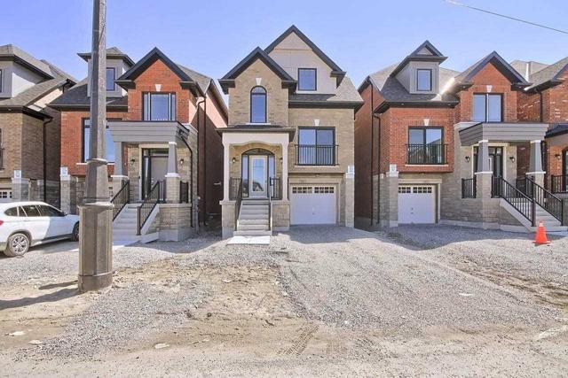 86 Velia Crt, House detached with 3 bedrooms, 3 bathrooms and 2 parking in Vaughan ON | Image 2