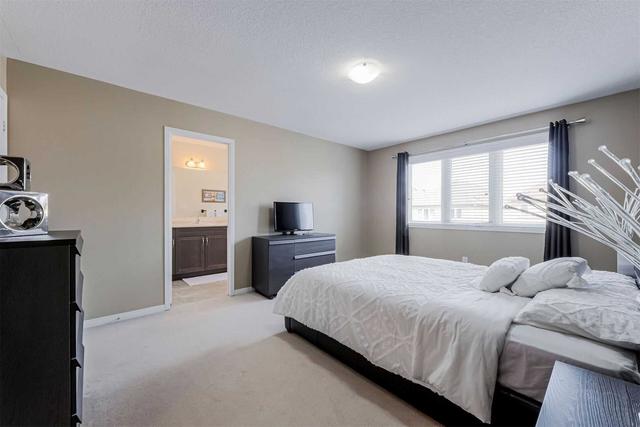44 Napoleon Cres, House attached with 3 bedrooms, 3 bathrooms and 4 parking in Brampton ON | Image 15
