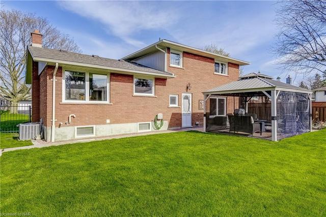 5 Upper Canada Drive, House detached with 4 bedrooms, 1 bathrooms and 5 parking in St. Catharines ON | Image 26