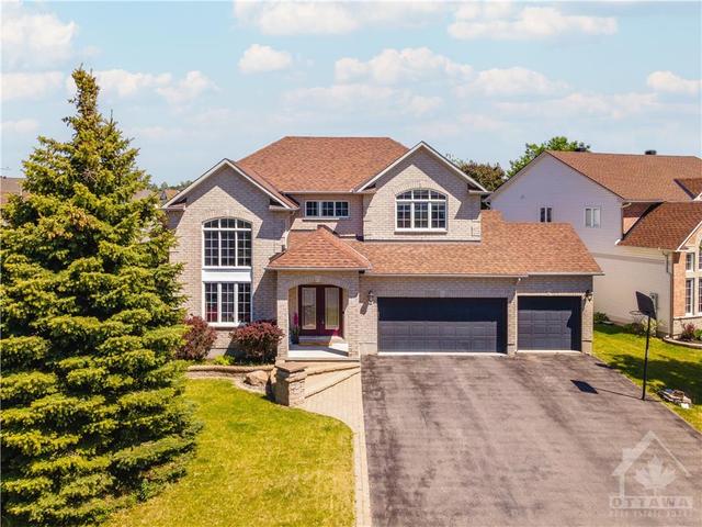 2 Franklin Cathcart Crescent, House detached with 5 bedrooms, 3 bathrooms and 9 parking in Ottawa ON | Image 2