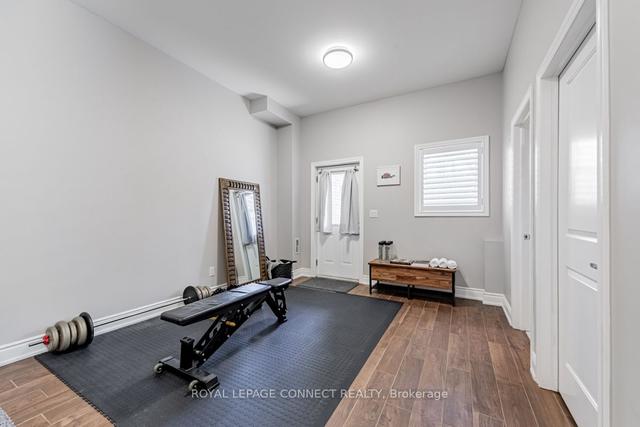 61 Long Branch Ave, House semidetached with 3 bedrooms, 4 bathrooms and 3 parking in Toronto ON | Image 21