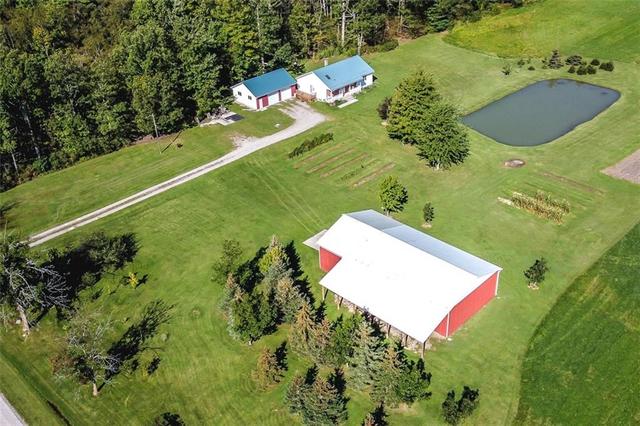 849 1st Conc Road S, House detached with 3 bedrooms, 1 bathrooms and 10 parking in Haldimand County ON | Image 3